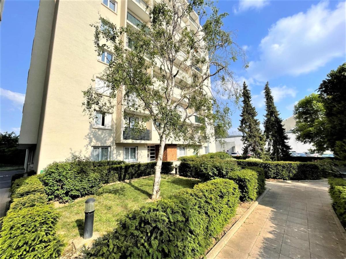 Brossolette Appartement T2 Spacieux Et Lumineux Balcon Vue Degagee Reims Exterior foto